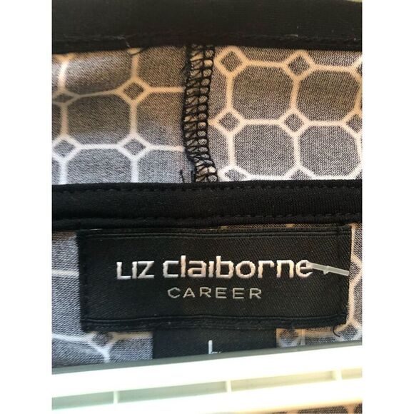 Liz Claiborne Career Women’s Black and White Box Design Long Sleeve V Neck Blous - Picture 4 of 7